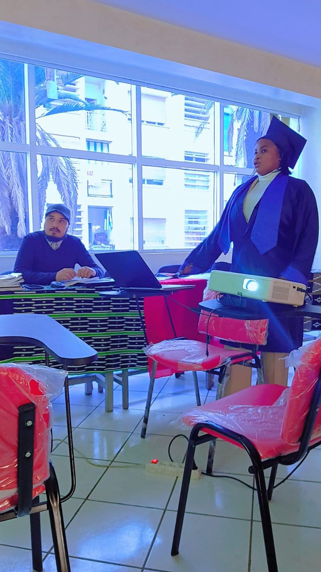 Khadidiatou Bah lors de sa présentation de fin de formation